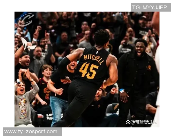 米切尔状态火热单场轰下35分18投13中正负值高达38 米切尔状态火热单场轰下35分18投13中正负值高达38