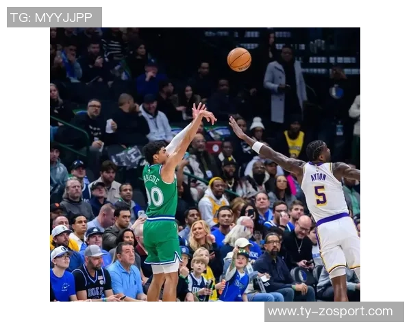 比尔半场表现低迷仅得2分全队正负值最低难以扭转局面