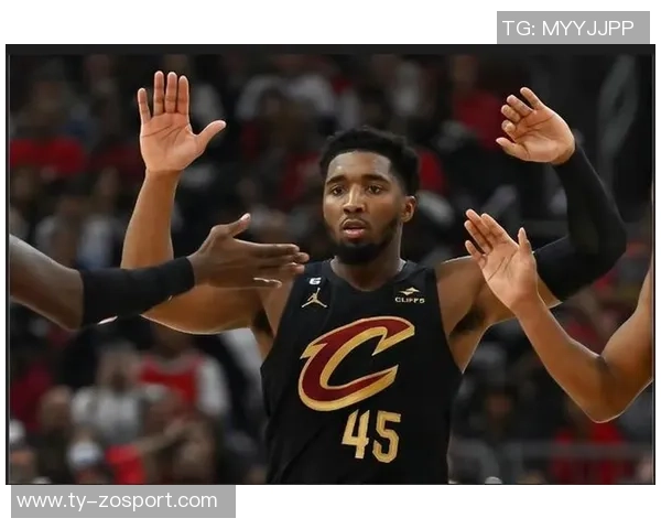 米切尔下半场表现低迷12投仅5中全场仅得15分球队遭遇失利 米切尔下半场表现低迷12投仅5中全场仅得15分球队遭遇失利